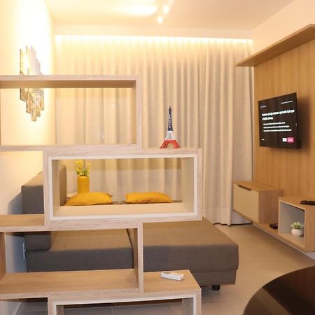 Triplex Pe Na Areia Com 3 Suites Proximo Salvador Lauro de Freitas Kültér fotó
