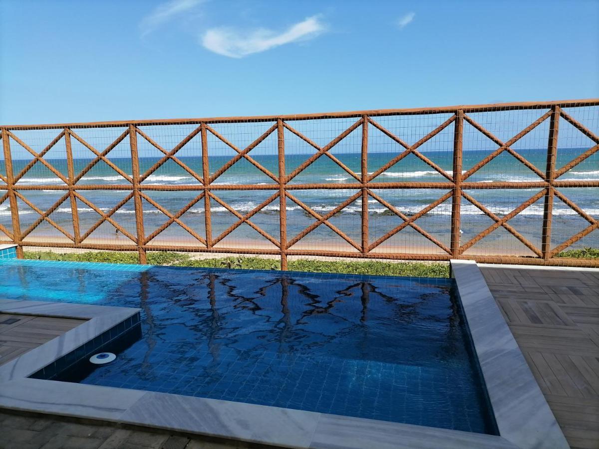 Triplex Pe Na Areia Com 3 Suites Proximo Salvador Lauro de Freitas Kültér fotó